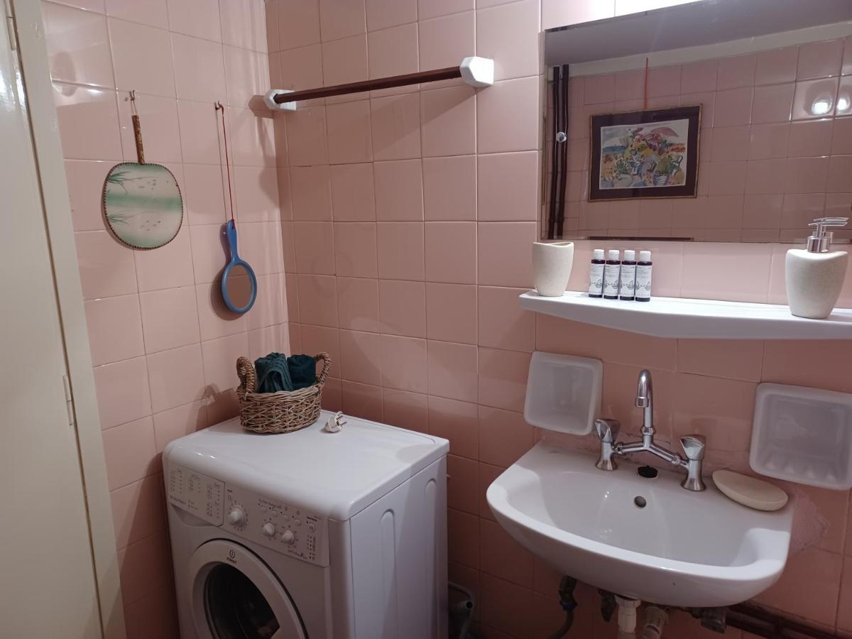 Charming Apartment In The Neighborhood Of Pangrati Atina Dış mekan fotoğraf